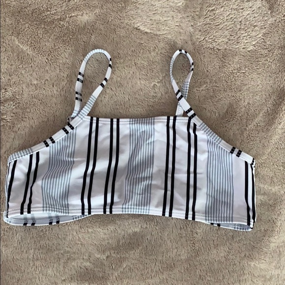 Bikini - Picture 4 of 6